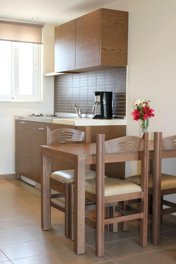 Sea Melody Beach Hotel Apartments Ialysos (Rhodes) Exterior foto
