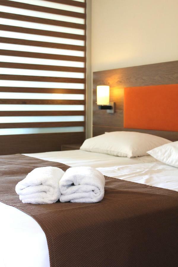 Sea Melody Beach Hotel Apartments Ialysos (Rhodes) Exterior foto